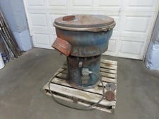 Sweco #DM-3, vibratory media mill, polyurethane lined, cover with inspection port, 1.25 HP