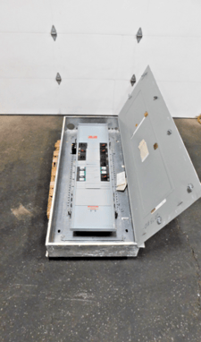 400 Amp. General Electric, CCB, panelboard, 4 wire, 277/480Y Volts, 3 phase