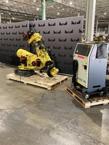 Fanuc, R-2000iB/100P, 6-Axis industrial robot complete with R-30iA Control, missing teach pendants
