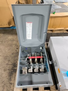 400 Amp. Square D, D325NTR, Fusible Safety Disconnect Switch, 240 VAC, 3PH, 3P, 3R, unused