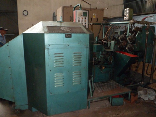 .866" Nedschroef #MW-32, hi speed hot nut former, crankshaft cut off mechanism, air operated feed rollers