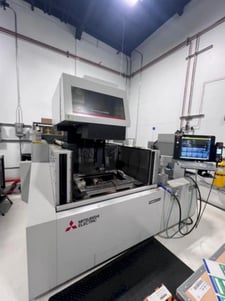 Mitsubishi #MV2400ST-D, Wire Electrical Discharge Machine, M800 cnc, 23.6" x 15.7" x 16.7", 22" x 33" table