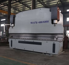 600 Ton, MAQ #WC67K-600/5000, hydraulic press brake, 16', 157" centers, 19.7" throat, 12.6" stroke, 24" open
