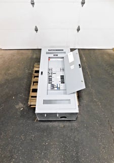 600 Amp. General Electric, Spectra Series, panelboard, 4-wire, 120/208Y Volts, 3 phase