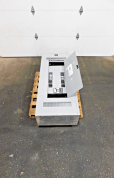 400 Amp. General Electric, Spectra Series, panelboard, 4-wire, 120/208 Volts, 3 phase