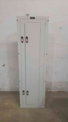 400 Amp. Siemens, P1 1E42JX300ATST, Panelboard, 480Y/277 Volts, 3ph, 4Wire, 25 breakers