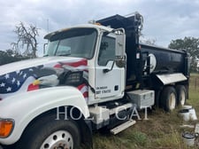 Mack GRANITE CV713, On Highway Truck, S/N: 1M2AG11Y43M003549, 2003