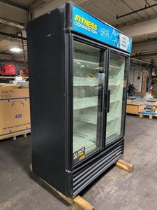 True #GDM-49-LD, Drink Refrigerator Merchandiser, Reach in, Glass Door, 5 Shelf, Used