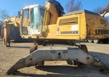 Liebherr #924, Material Handling Crane w/Mobile Shear, 20 km/hr., 12.7 m Reach, 6.8 m Boom, 5 m Stick, 184 HP