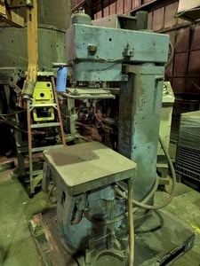 BMM, jolt squeeze molding machine