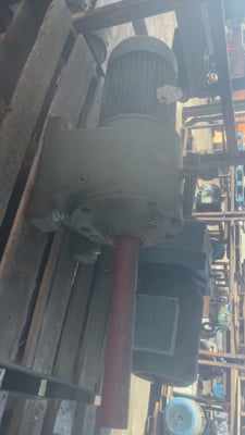 7.5 HP, 1730 RPM, Sew #DF132MA, gear motor parallel, 99 RPM out, 230/460V, Service Factor 1.00, torque 4730