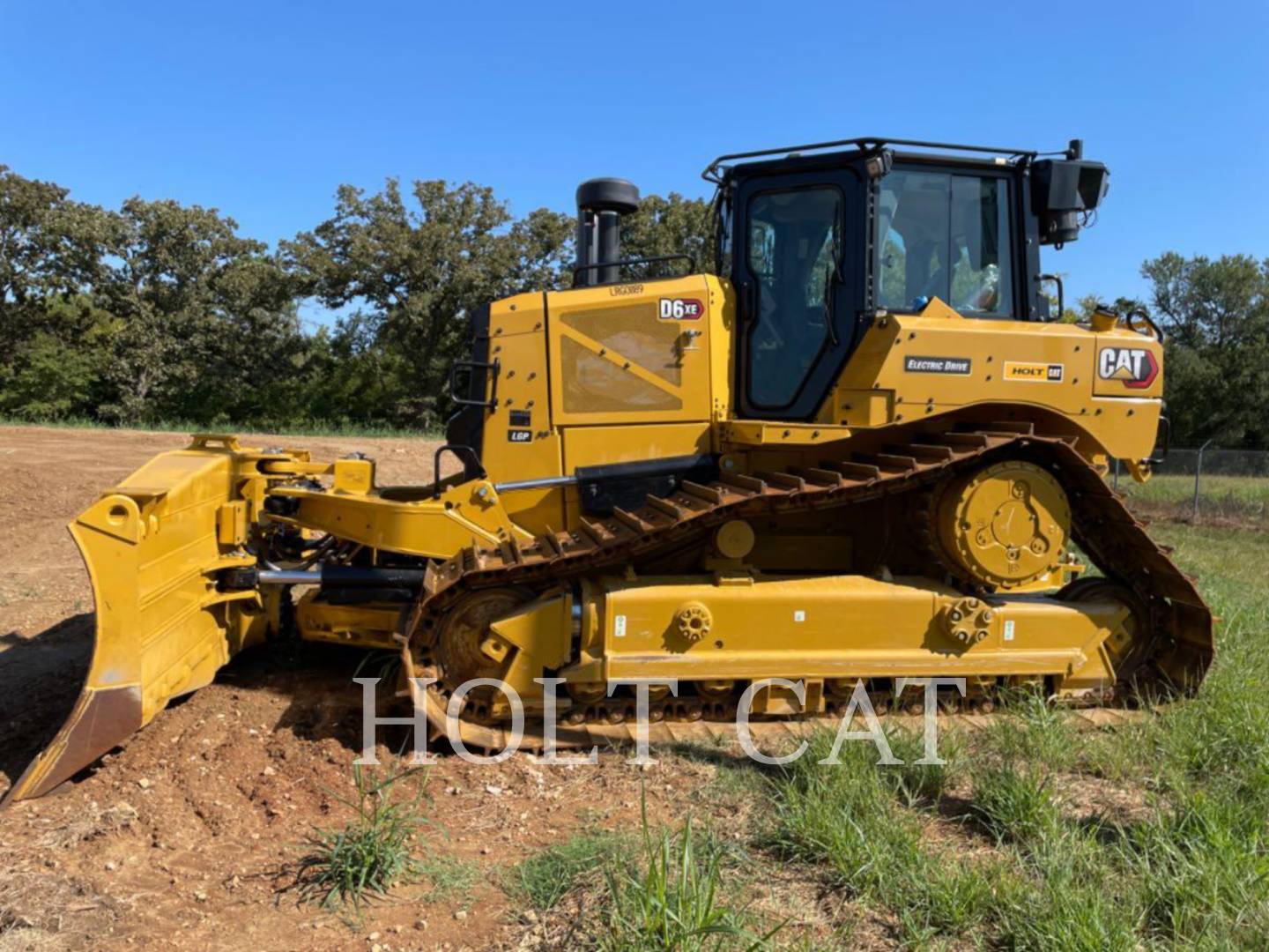 Caterpillar D6XELGPVP3, Crawler Dozer, 1798 hours, S/N: LRG01189, 2024