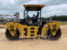 Caterpillar CB10, Vibratory Single Drum Asphalt, 61 hours, S/N: L9R00581, 2023