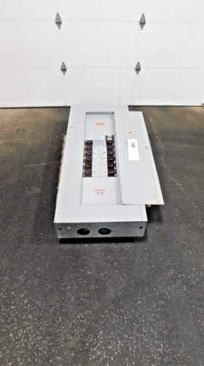 800 Amp. General Electric CCB-2, Panelboard, 480/277 Volts, 3 phase, 4 W, 13 breakers