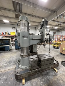 4' -12" Ooya #RE3-2000, radial arm drill, 5 HP, #5MT