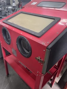 30" x 24" x 24" Sandblaster, w/ gun