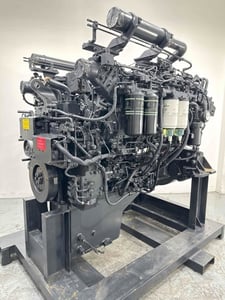 900 HP Komatsu #SAA12V140E-7, diesel engine, warranty