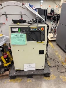 Fanuc, F-200IB, Robot, 220.5 lb. payload, 17.2" reach, Fanuc R-J3iB Control, 185 hours, 2005