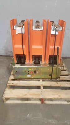 1200 Amps, General Electric, VB1-13.8-500-2, Power VAC Circuit Breaker, no Front Cover, 15KV, AS IS