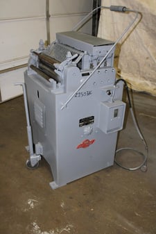 18" x .05" Littell #318-7PDL, straightener, 7-roll straightener, entry pinch rolls, variable speed, loop