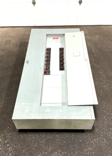 310 Amp. General Electric, CCB, panelboard, 4 wire, 277/480 Volts, 3 phase