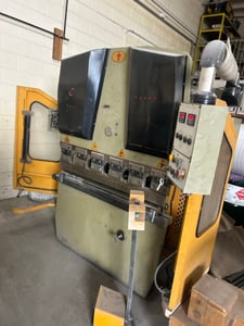 22 Ton, U.S. Industrial #USHB22-4, Hydraulic Press Brake, 51.9" table, 40.1" between housing, 7.8" throat