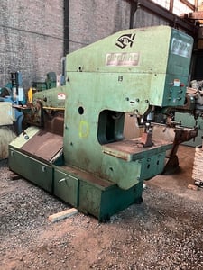 5" x 5" x 1/2" Piranha #PII-110, hydraulic, 110 ton punch, shear: 1" x 12", 3/4" x 18", 2" round, 1-3/8"