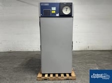 34" width x 28.5" D x 60" H Environmental Specialties #ES2000-CS, Environmental Chamber, 33.8 cu.ft., R404a