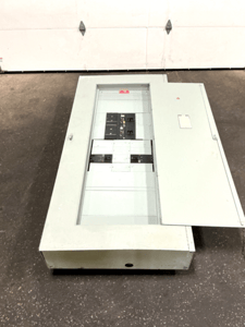 770 Amp. General Electric, CCB, panelboard, 4 wire, 277/480 Volts, 3 phase