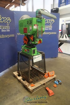 Piranha #BF-350, ironworker, 35 ton