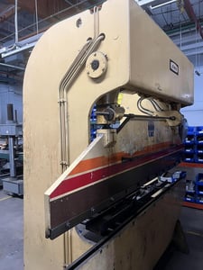 36 Ton, DiAcro #16-96, CNC hydra-mechanical press brake, 8' overall, 62" between housing, 3" throat, foot
