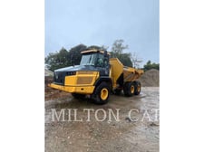 John Deere 260E, Articulated Truck, 2907 hours, S/N: 681676C, 2018