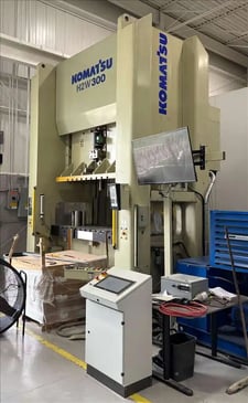 330 Ton, Komatsu #H2W300-S, Servo drive straight side double crank press, 11.8" stroke, Komatsu SIT 3