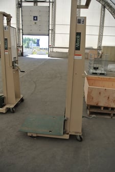 Beech #SQD-2470, 1000 lb. breaker lift truck, 70" lift height, serial #003889