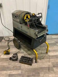 1/4" - 2" Oster #655, pipe & bolt threader, 1/8"-2" pipe capacity, front & rear chucks, reamer, 1/2 HP