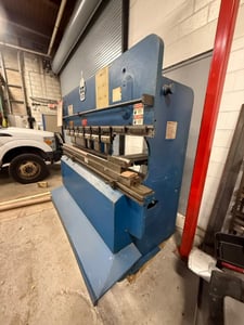 35 Ton, Adira #QHA-3220, Hydraulic Press Brake, 6.5' overall, 61" between housing, 4" stroke, 14.6" open, 10"