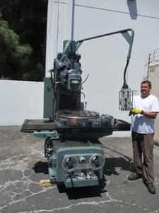 Kihueng #KMB-U-5, bed type mill, 5-Axis, rotary table