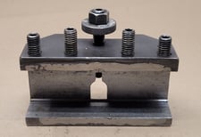 Lathe tool post holder
