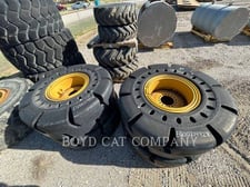 Caterpillar 930 TIRES, Construction