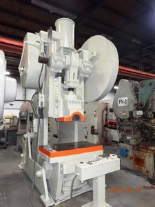 150 Ton, Niagara #M150GRD, 6" stroke, 18" Shut Height, 6" ram, 32 SPM,air clutch, 30" BH, 1966, #13278J