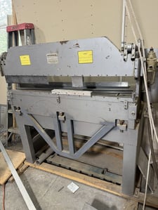 12 Ton, Foremost Bantam #B412, Pneumatic Press Brake, 48" Bed, 1-7/8" Stroke, 5' -3/4" Throat, 7-1/2" Shut