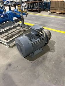 100 HP 1788 RPM Siemens #1LG6, 280-4AA96-Z, 460V., 3 PH, 74.6 kW, 114A