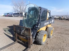 John Deere 320E, Skid Steer Loader, 3441 hours, S/N: 1TO320EBCEJ275073, 2015