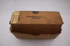 Allen-Bradley Bradley 815-D0V4 Ser K Manual Size 3 Heater Overload Base - STOCK 5718CC