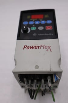 Allen-Bradley Bradley AB 22A-D2P3N104 /A PowerFlex 4 AC Drive 1HP 3Ph 480V STOCK H1807