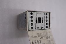 NEW OPEN BOX EATON MOELLER DILA-31 (220VDC) intermediate relay STK H973A