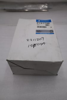 New open box donaldson p781746 air filter stk h335