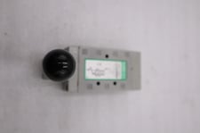 NEW OPEN BOX Numatics L23LA4520000000 pilot air control valve STOCK H1450A