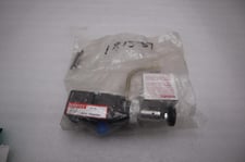 New Numatics 081RS100J000000 Pressure Regulator STK K1335A