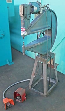 Chicago Pneumatic #CP-450, Compression Riveter, 24" reach, 2-1/2" Shut Height, 5 Ton